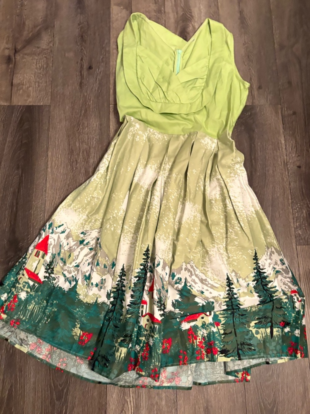 Women’s Green Alpine Scenic Fit-and-Flare Dress